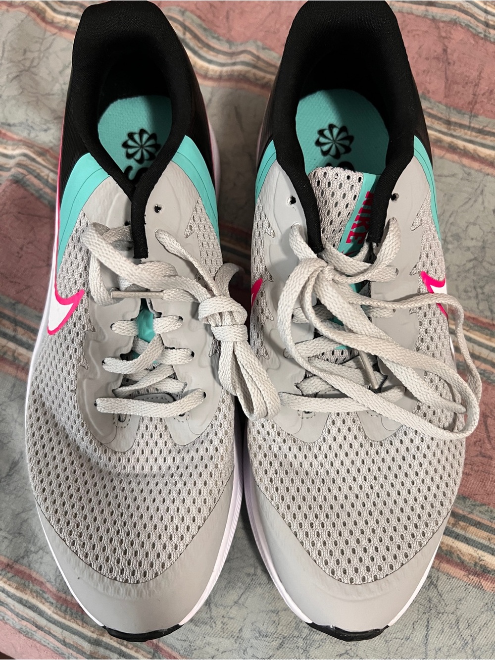 8.5 brand new Nike Women's Light Gray, Teal & Pink Running Shoes